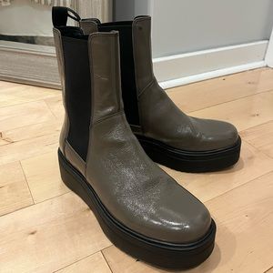 Vagabond Tara Chelsea Boots